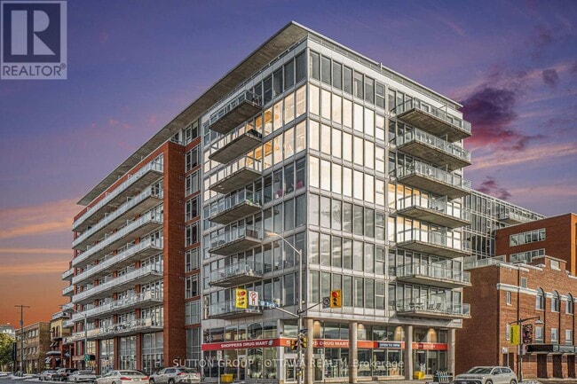 Photo du bâtiment - 354 Gladstone Ave