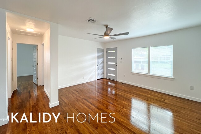 Foto del edificio - 909 SW 48th St