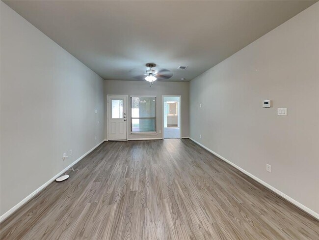 Building Photo - 168 Camelot Pl Ct