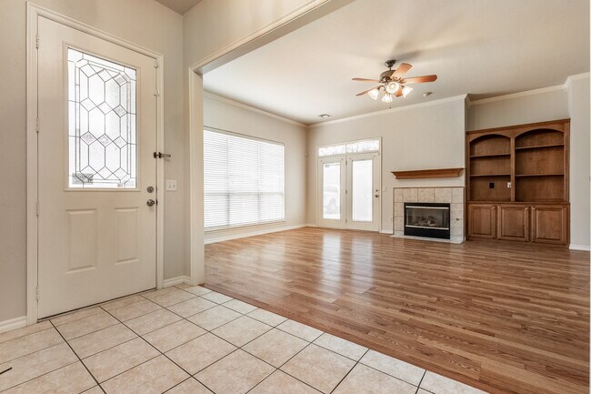 Foto del edificio - 15517 Monarch Ln
