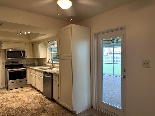 Foto del edificio - 404 21st St SE