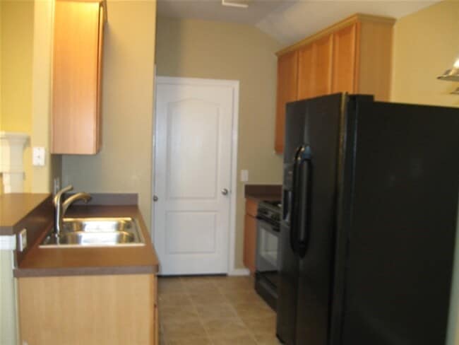 Building Photo - 202 Splintered Arrow Dr