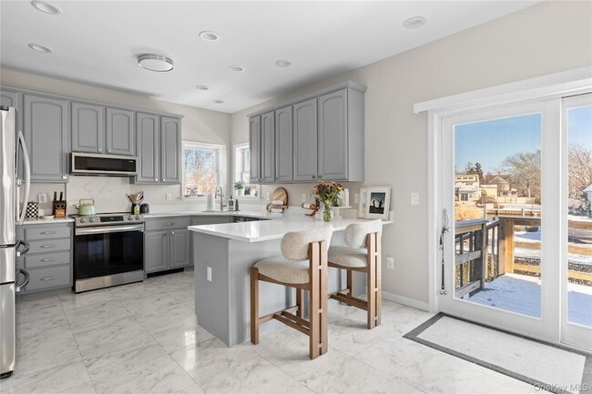 Building Photo - 65 Ocean Ave