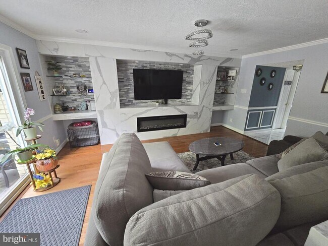 Building Photo - 17721 Topfield Dr