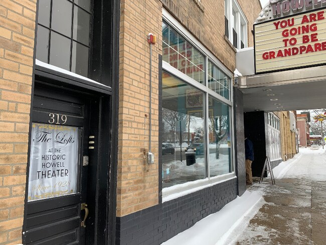 Foto del edificio - 319 E Grand River Ave