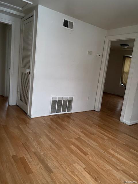 Foto del edificio - 7552 Meadow Ave
