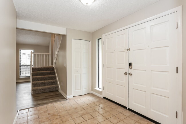 Foto del edificio - 11507 Kelvyn Grove Pl