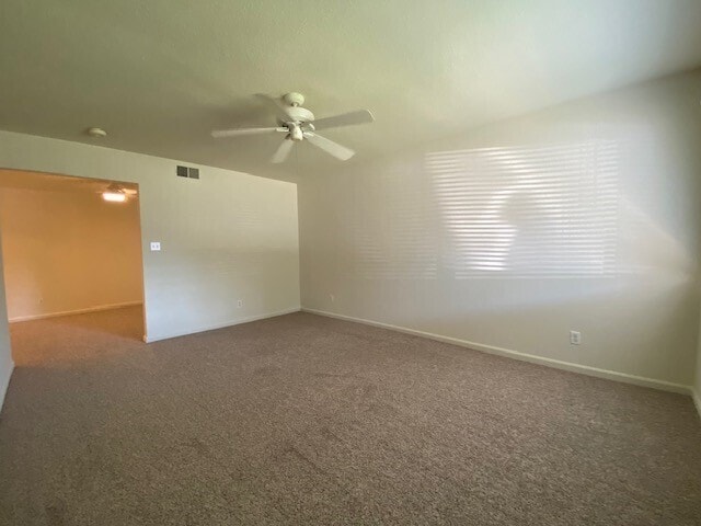 Foto del edificio - Great 3 bedroom 1 bathroom Duplex in Sacra...