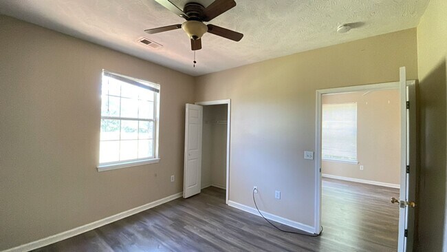 Foto del edificio - 2 bedroom/2 bath condo