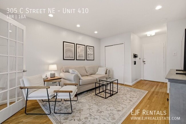 Photo - 305 C St NE Apartment