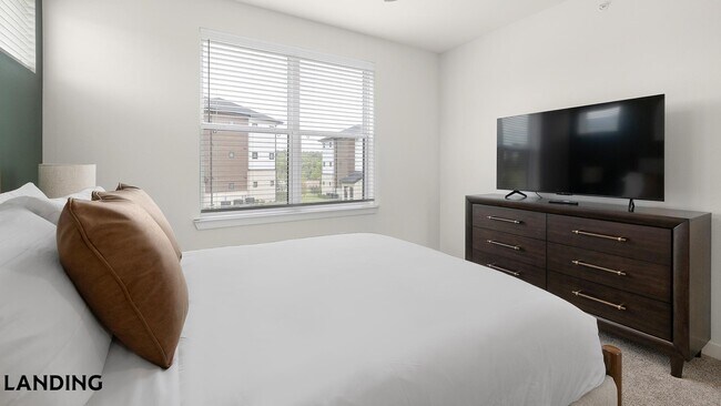 Foto del edificio - 3500 W Colorado Blvd