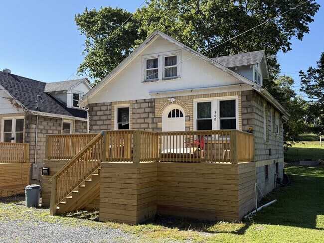 Foto del edificio - 304 Wildwood Ave