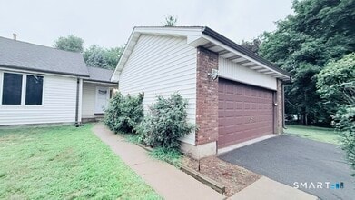 Building Photo - 16 Arthur Dr