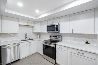 Building Photo - 5954 Pelican Bay Blvd