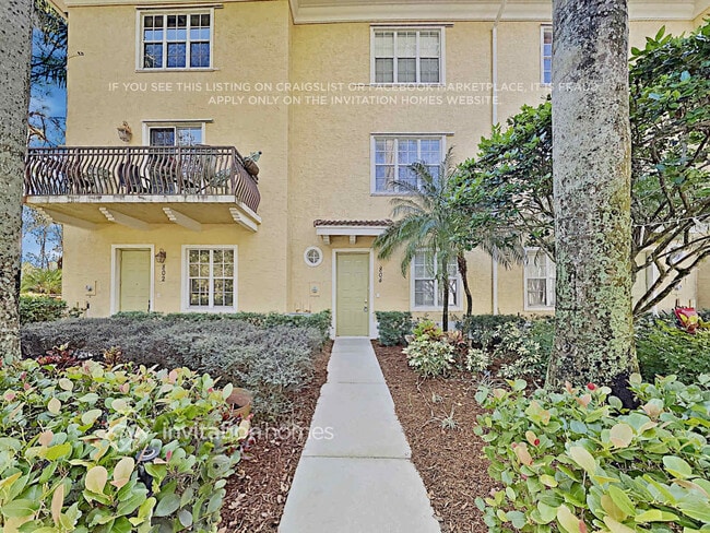 Building Photo - 804 University Blvd