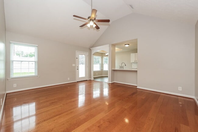Building Photo - 4256 Birch Dr