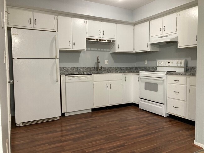 Building Photo - 7709 Brams Hill Dr