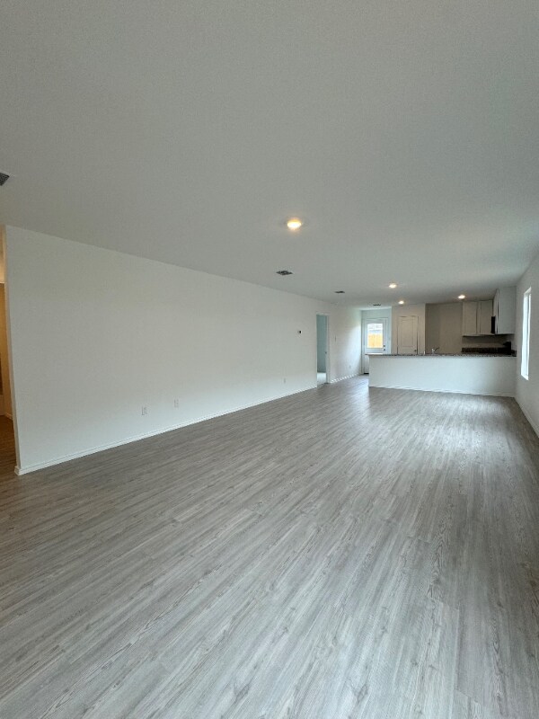 Building Photo - 135 Harvest St