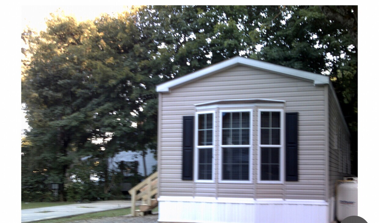 Primary Photo - 10 Stuart St