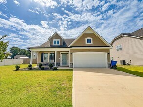Building Photo - 5611 Pondhaven Dr