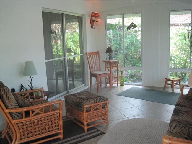 Foto del edificio - 489 W Tarpon Blvd NW