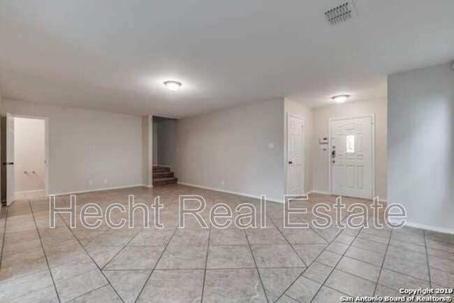 Building Photo - 210 Mallow Grove