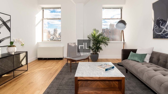 Building Photo - Prime West Village Luxury 1 Bed 1 Bath Apt