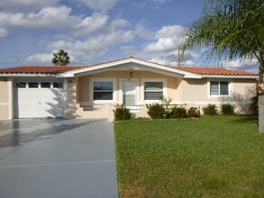 Building Photo - 5145 Overton Dr