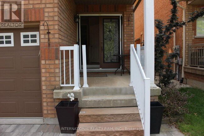 Photo du bâtiment - 32 Eagleview Way