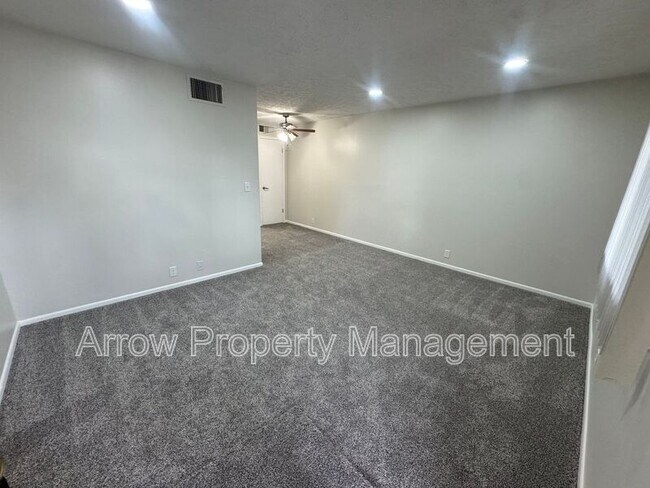 Foto del edificio - 2338 Lynn St