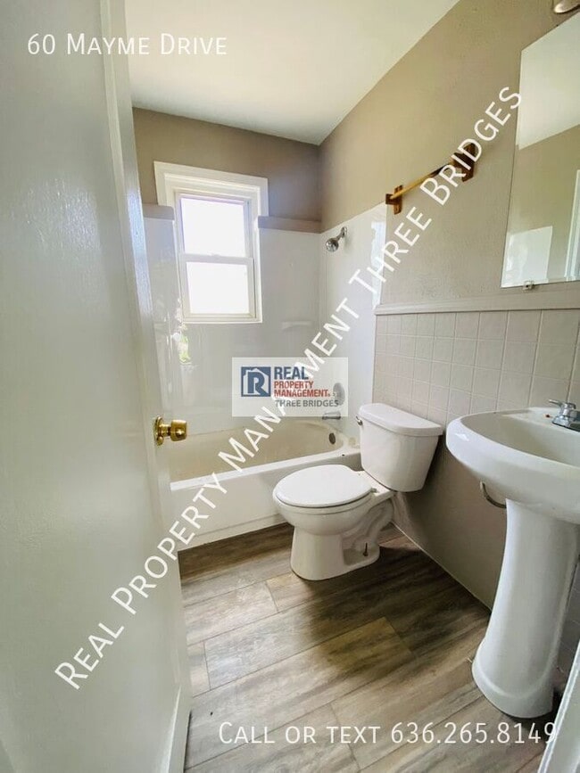 Building Photo - 60 Mayme Dr