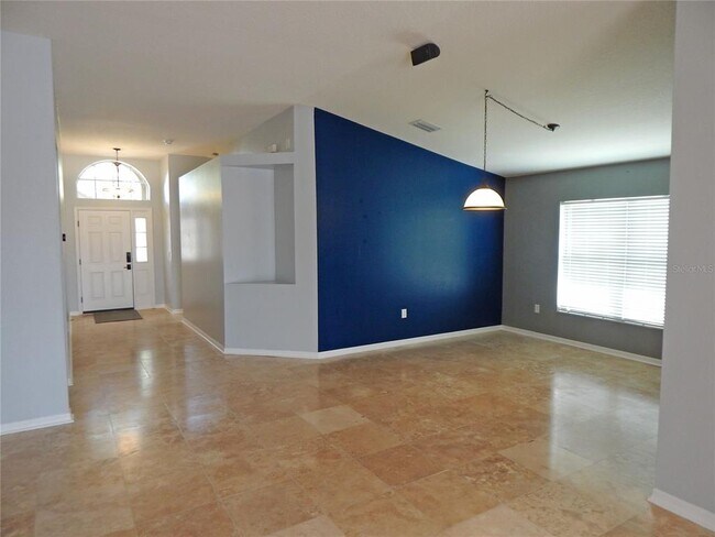 Foto del edificio - 6367 Bridgecrest Dr
