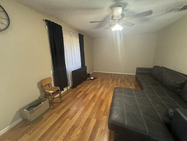 Foto del edificio - Cozy 2 Bed, 1 Bath Home