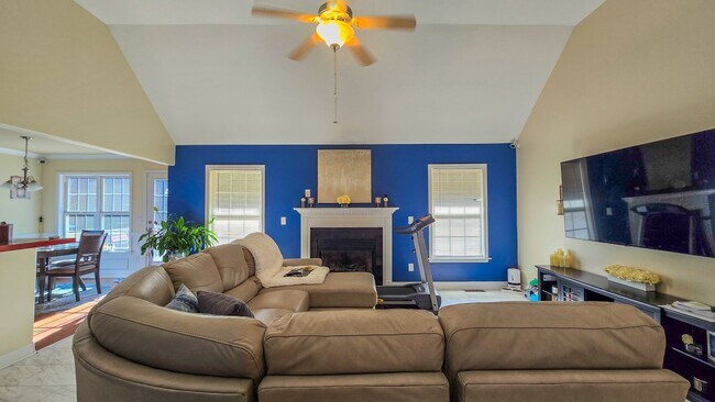 Foto del edificio - 5333 Graycliff Ln