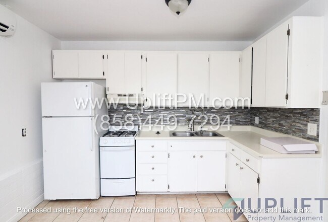 Foto del edificio - Prospect Ave (9535-37)