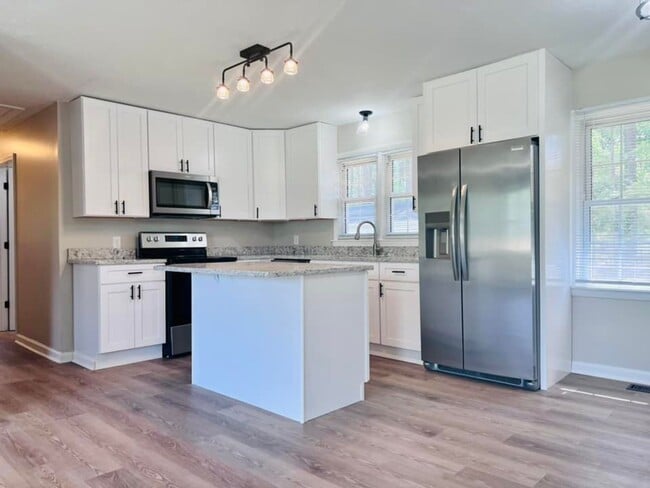 Foto del edificio - Newly Updated Home for Rent in Louisburg