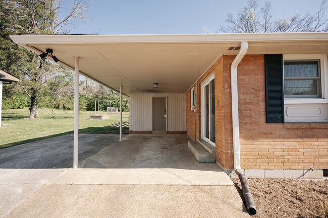 Foto del edificio - 3114 Richmond Hill Dr