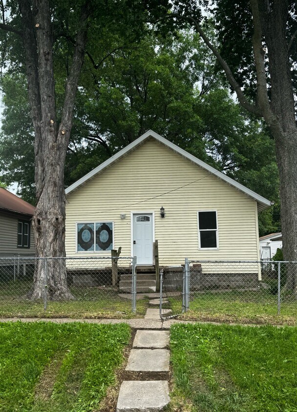 Foto del edificio - 1023 Hill Ave