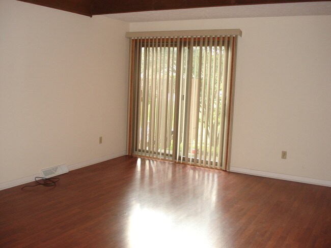 Foto del edificio - 5217 Cline Rd