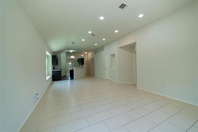 Building Photo - 6818 Hampden Point Ct