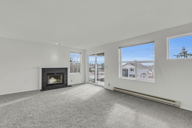 Building Photo - 2 bed 2 bath condo near down town Burien