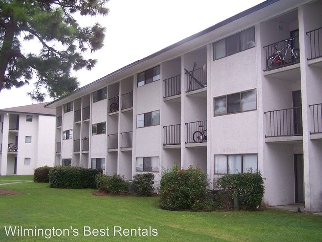 Building Photo - 456 Racine Dr