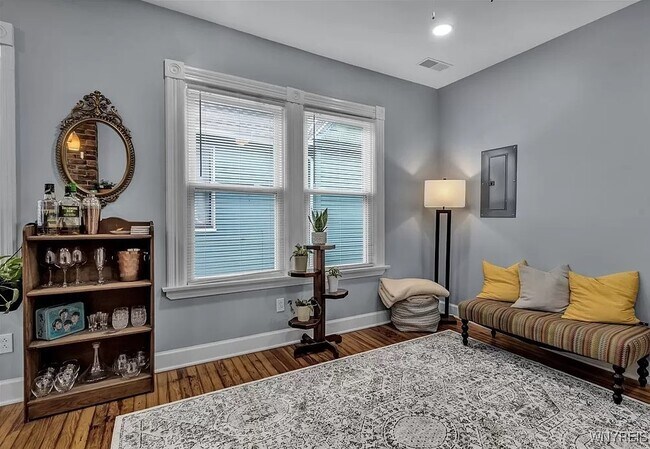 Foto del edificio - 378 Breckenridge St