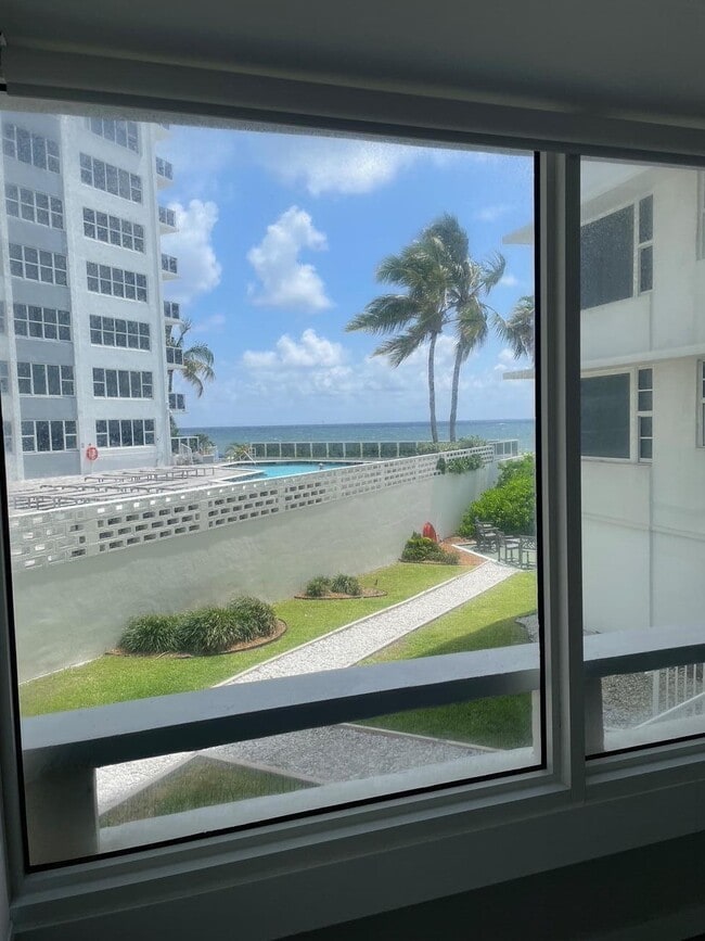 Building Photo - 3600 Galt Ocean Dr