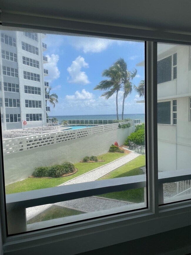 Foto del edificio - 3600 Galt Ocean Dr
