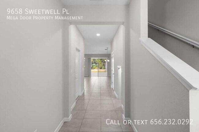 Foto del edificio - 9658 Sweetwell Pl