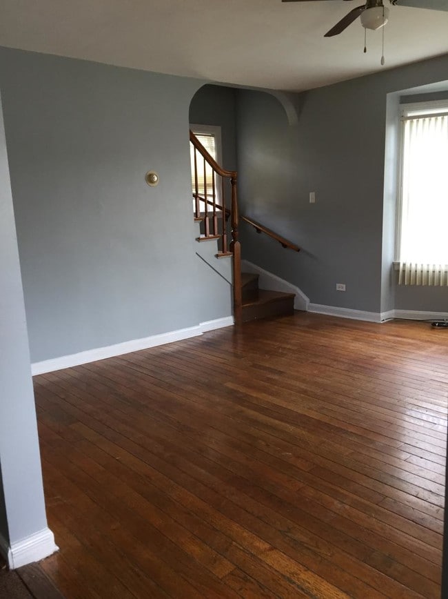 206 W Irving Park Rd, Bensenville, IL 60106 House Rental in