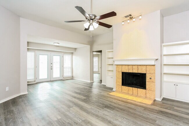 Foto del edificio - 2716 Wild Grove Ln