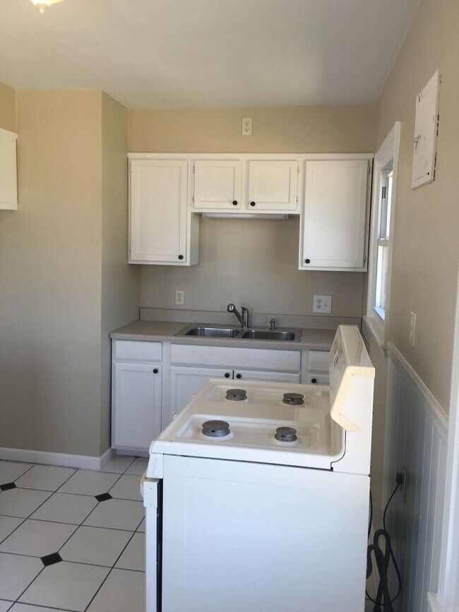 Foto del edificio - Updated 3 bedroom Single Family Home For Rent!