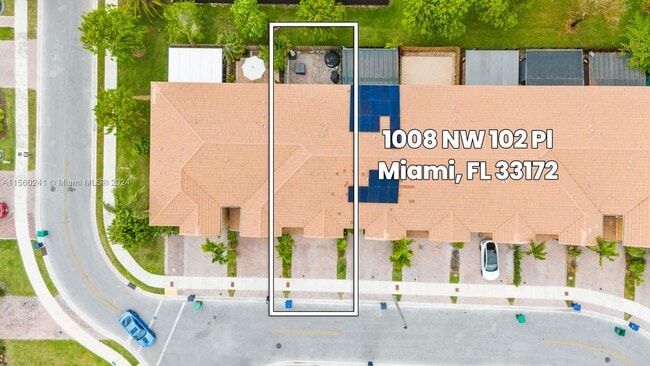 Building Photo - 1008 NW 102 Pl